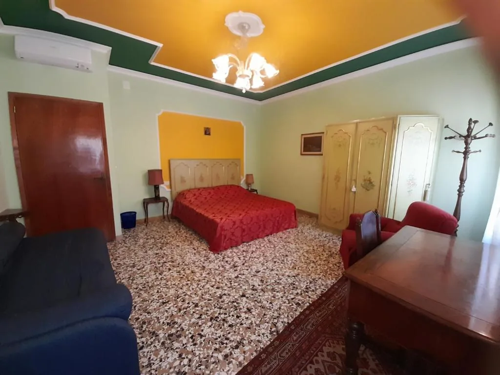 Triple Room with External Private Bathroom — Ca’ Rosetta