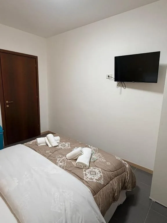 Triple Room with Private Bathroom — TMS Maison Venezia