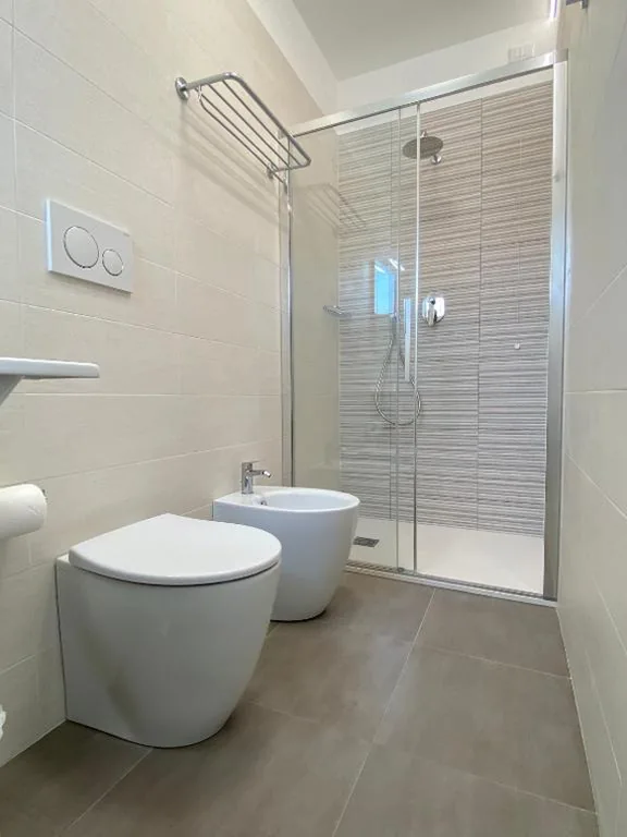 Triple Room with Balcony and Partial Sea View — Hotel Linda