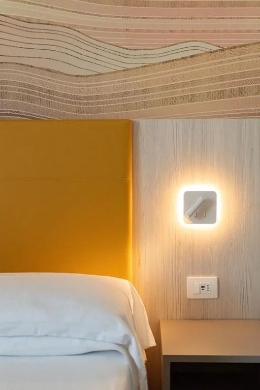 Triple Room with Balcony — Hotel Ariston
