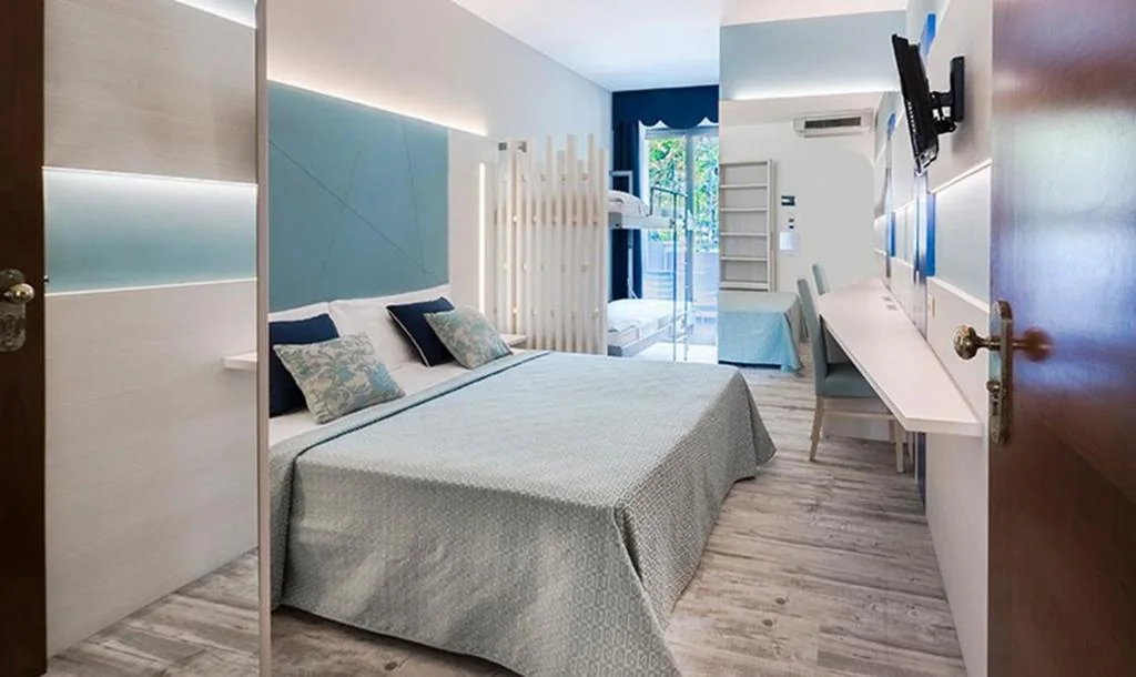 Triple Room with Balcony — Hotel Franz