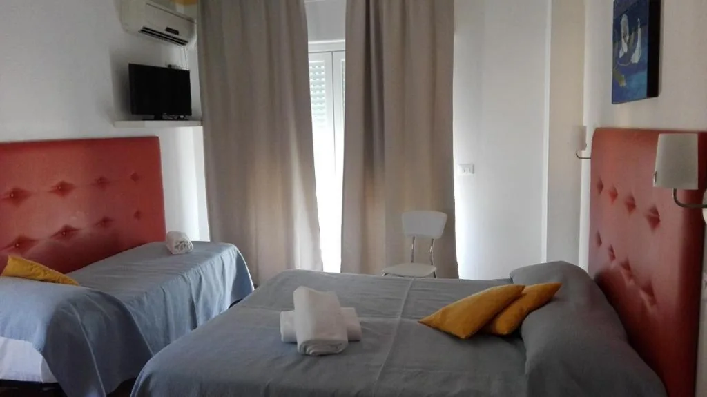 Camera Tripla con Balcone — Hotel Irene