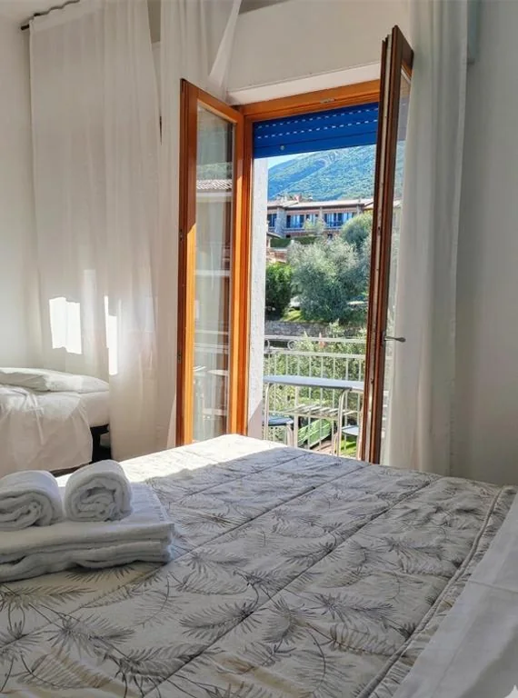 Camera Tripla con Balcone — Hotel Luisa