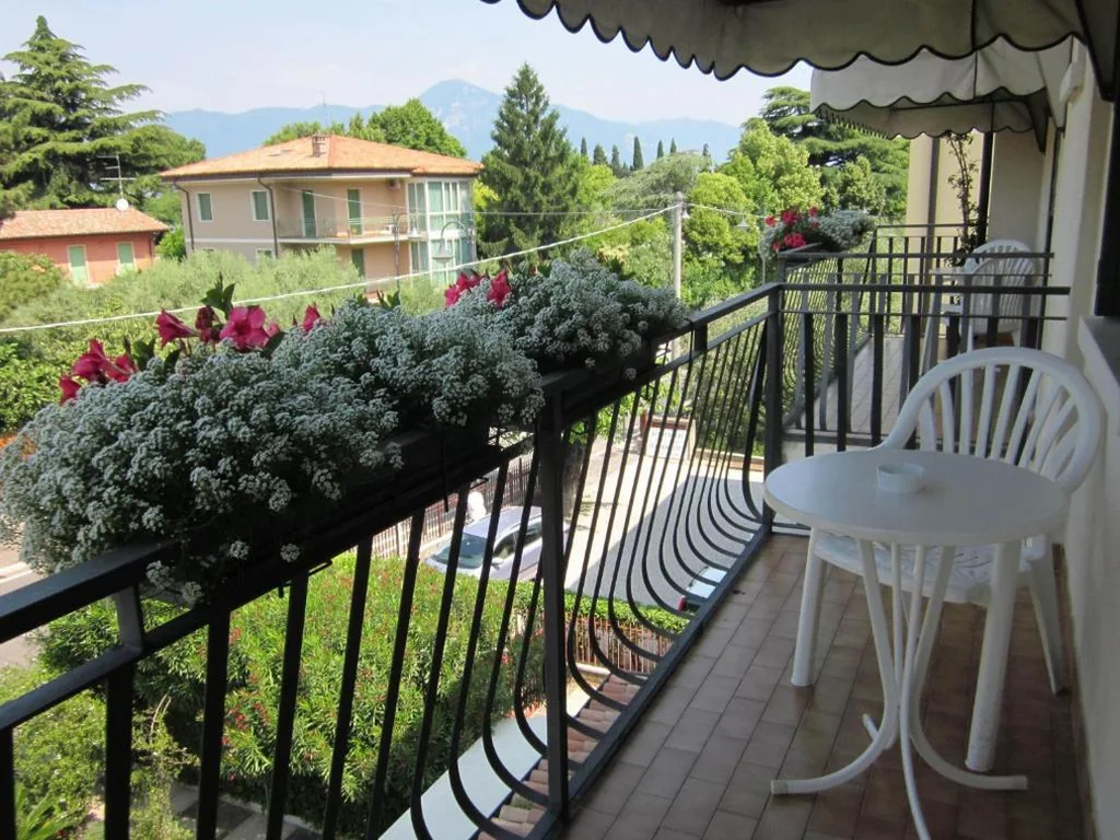 Camera Tripla con Balcone — Hotel Marina