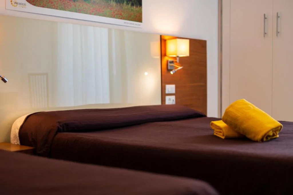 Camera Tripla con Balcone — Hotel President