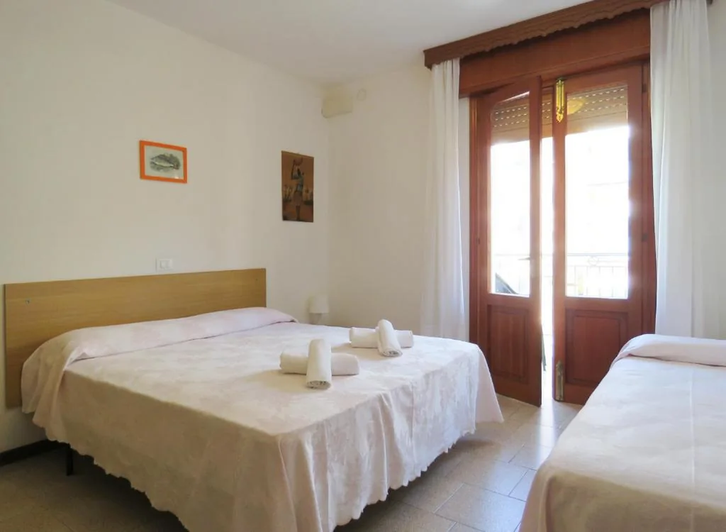 Camera Tripla con Balcone — Hotel Saturno