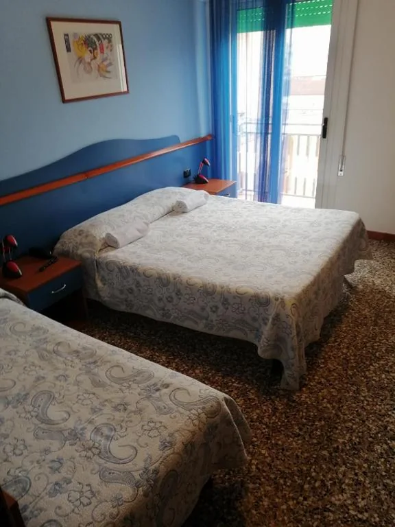 Camera Tripla con Balcone — Hotel Trifoglio