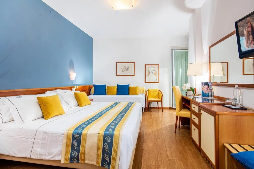 Camera Tripla con Balcone — Majestic Beach Hotel & Wellness