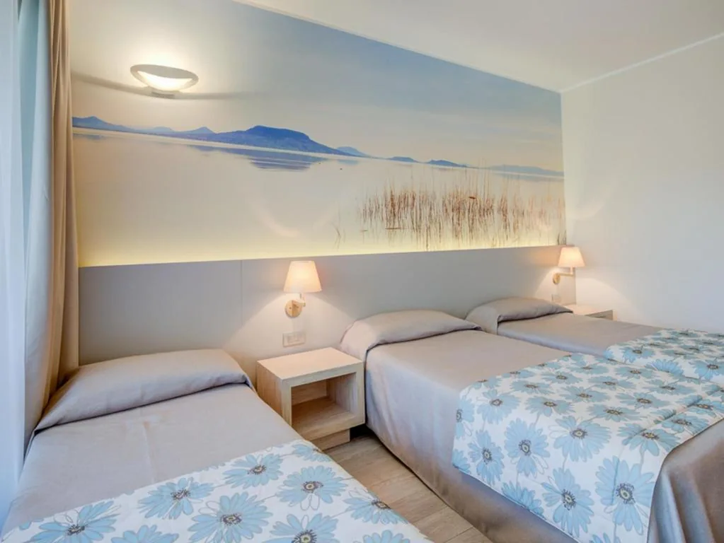 Camera Tripla con Balcone — Parc Hotel Gritti
