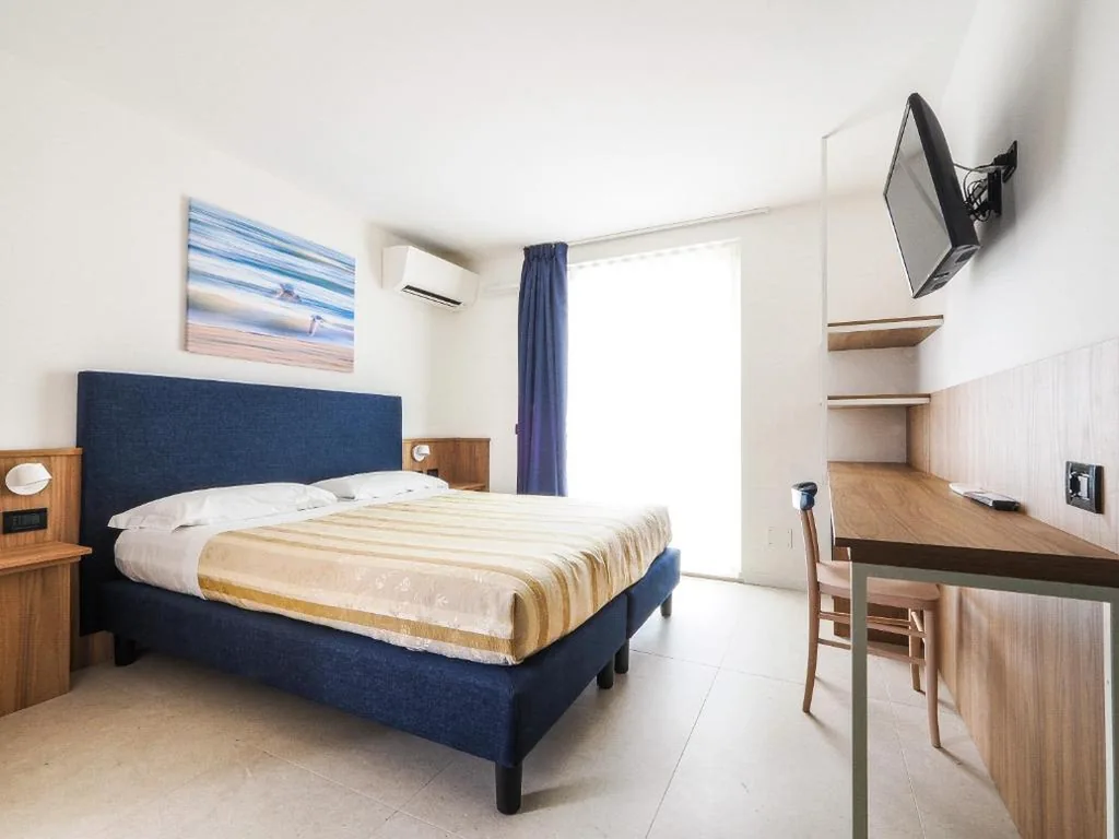 Triple Room with Terrace — Hotel Angelo
