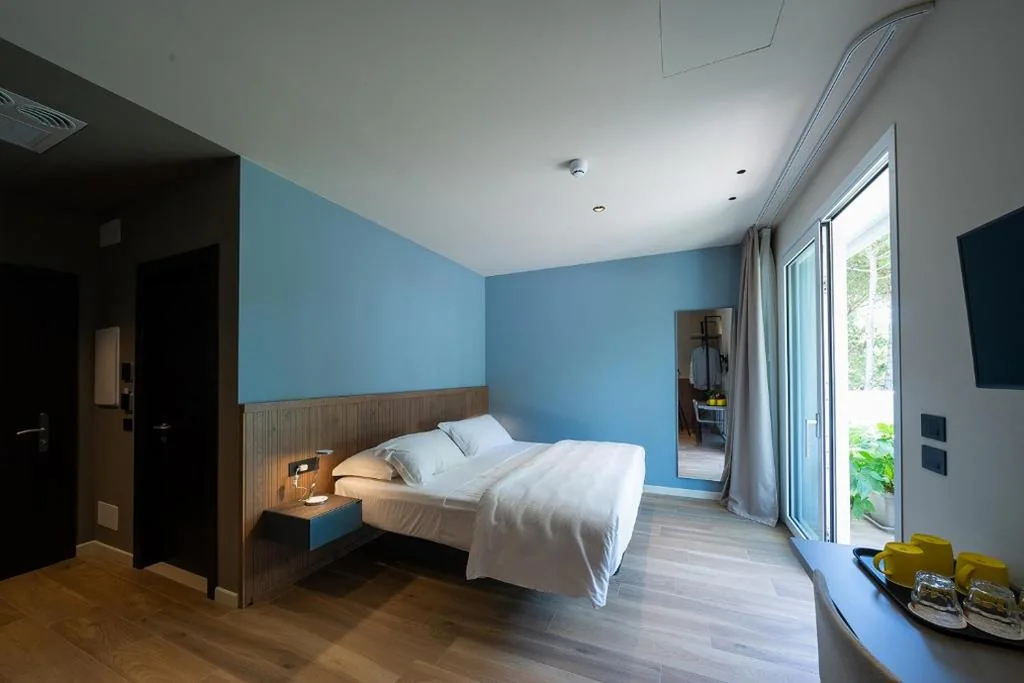 Triple Room with Sea View — Il Tridente Hotel