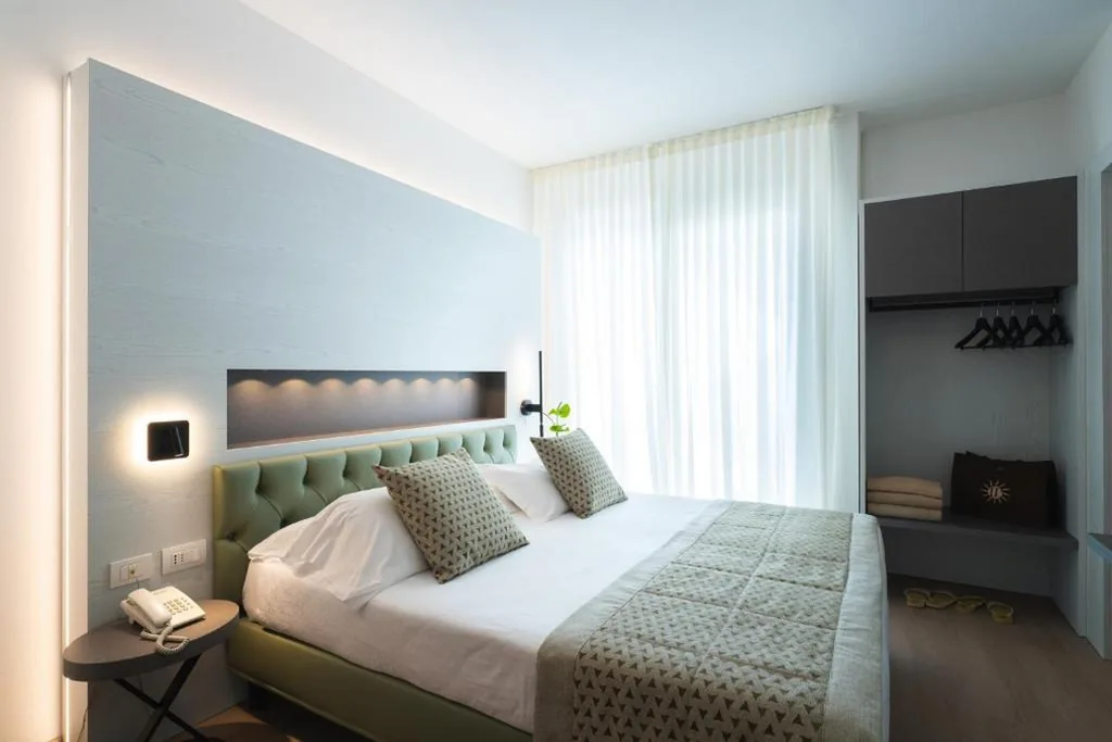 Triple Room with Sea View — Jesolopalace Hotel & Aparthotel