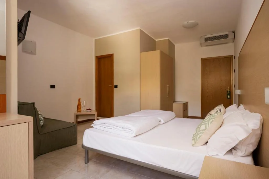 Triple Room with Mountain View — Hotel Coste