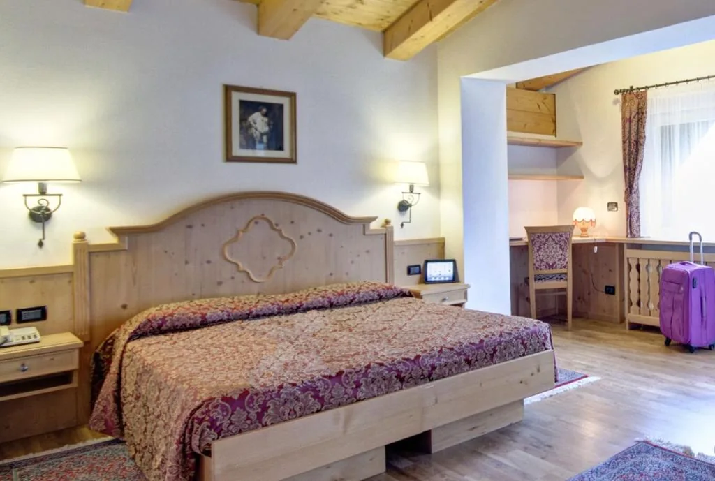Triple Room with Mountain View — Hotel Des Alpes