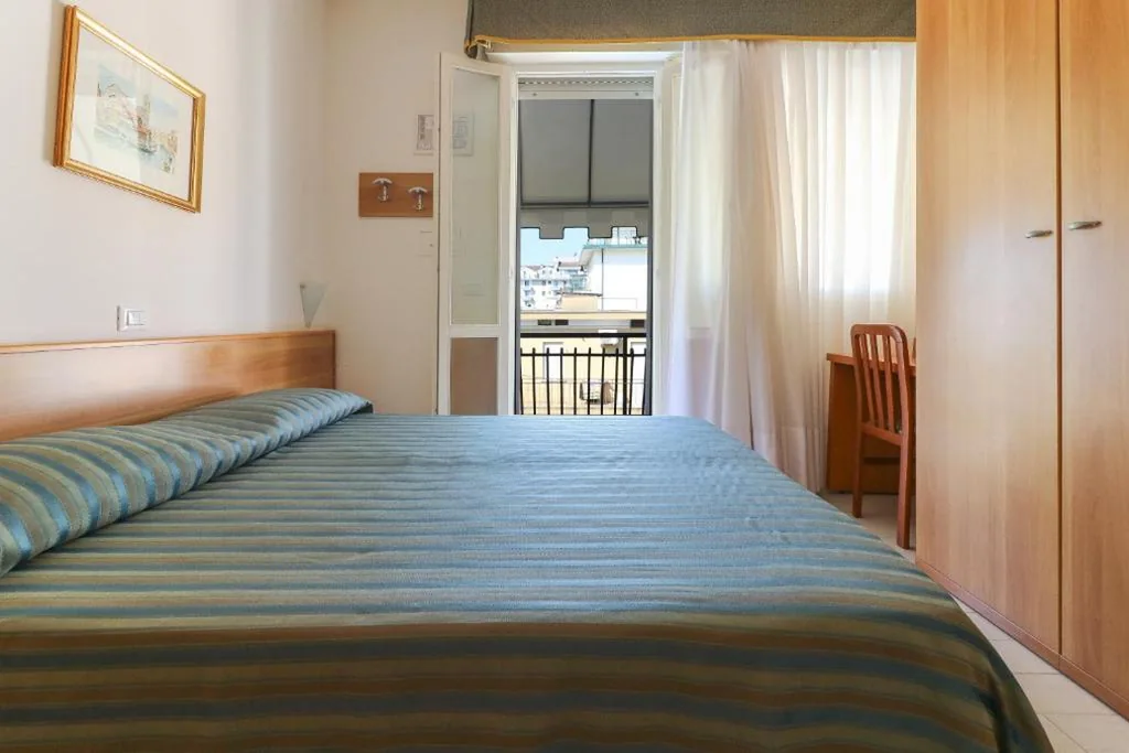 Triple Room with Pool View — Hotel Jesulum