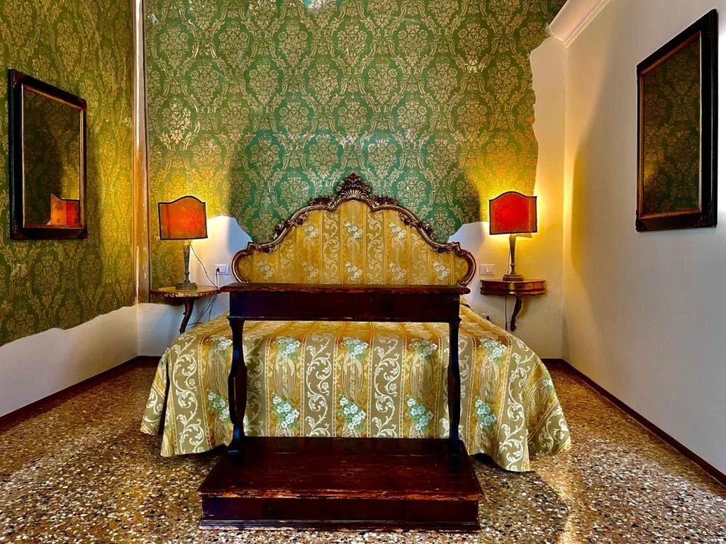 Triple Room — Console Palais