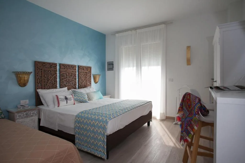 Deluxe Triple Room with Sea View — Hotel Albatros 3 Stelle Superior