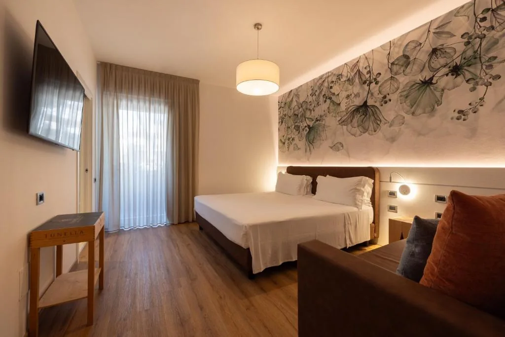 Camera Tripla Deluxe — Hotel Capanna d’Oro
