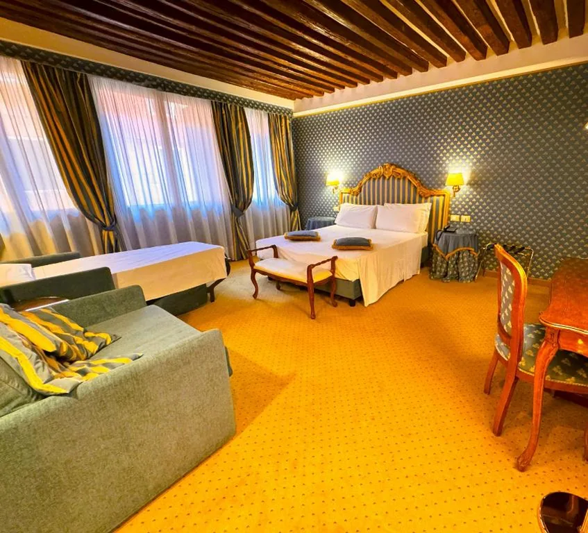 Camera Tripla Deluxe — Hotel Corte Contarina