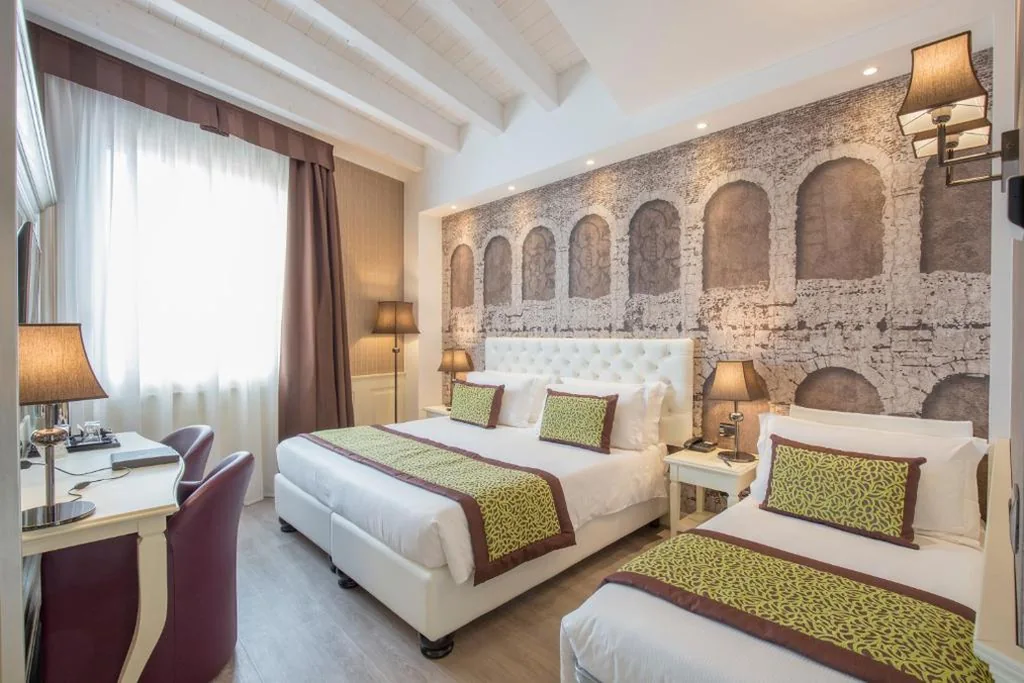 Deluxe Triple Room — Hotel San Pietro