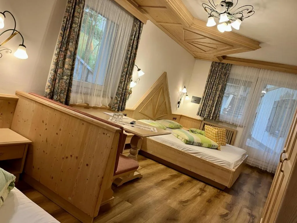 Triple Room — Dolomites Base Camp Hotel Olympia