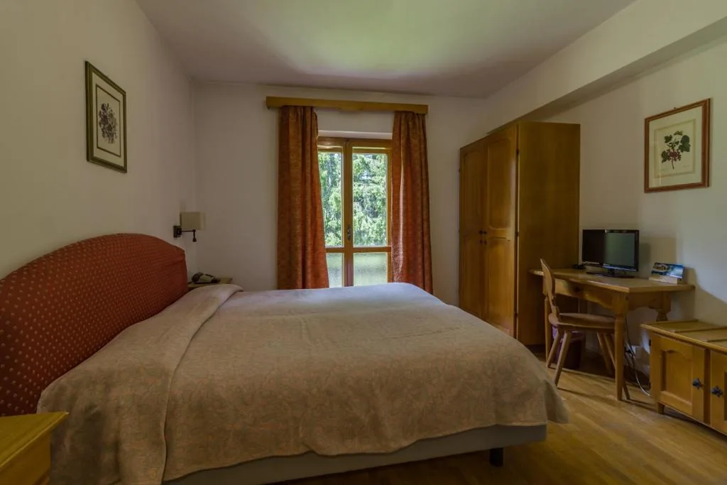 Camera Tripla Economy — Hotel Villa Argentina