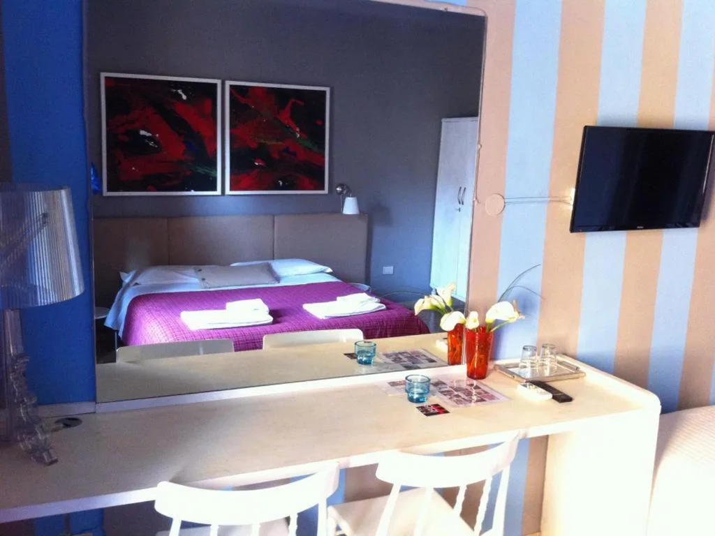 Economy Triple Room — Residenza Navona Verona