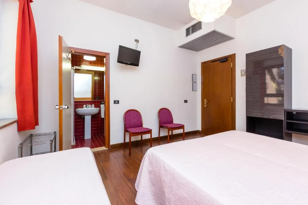 Camera Tripla — Hotel Adria