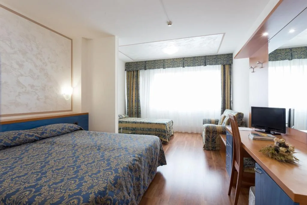 Triple Room — Hotel Airmotel