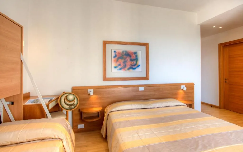 Triple Room — Hotel Ancora