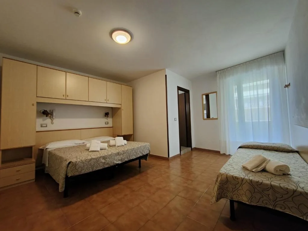 Camera Tripla — Hotel Anna