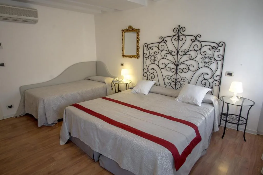 Camera Tripla — Hotel Antigo Trovatore