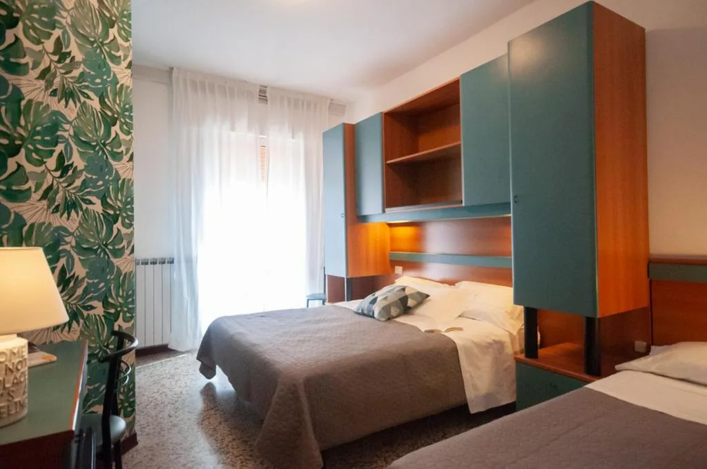 Triple Room — Hotel Crystal
