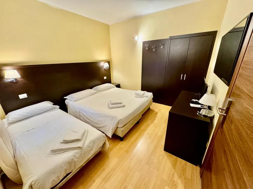 Triple Room — Hotel Guidi
