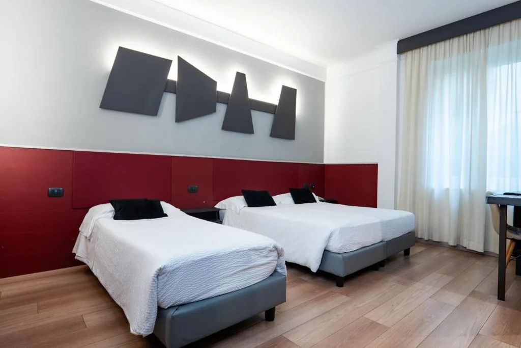 Camera Tripla — Hotel Italia