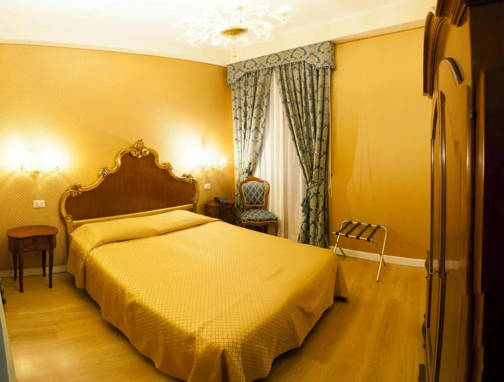 Triple Room — Hotel Locanda Canal