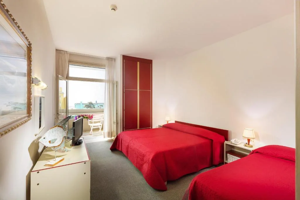 Triple Room — Hotel Metropol