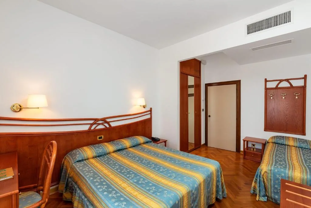 Camera Tripla — Hotel Rivamare