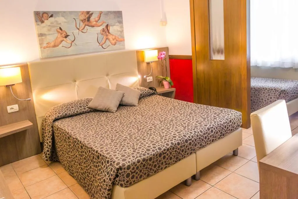 Camera Tripla — Hotel Roma