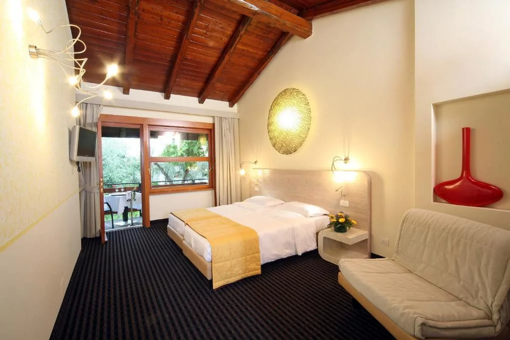 Triple Room — Hotel Sailing Center