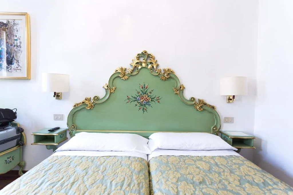 Triple Room — Hotel Serenissima