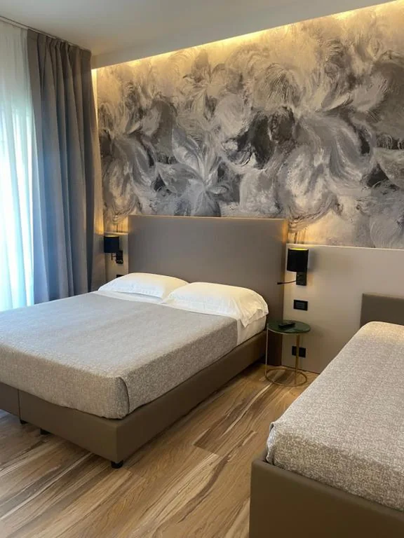 Camera Tripla — Hotel Tritone