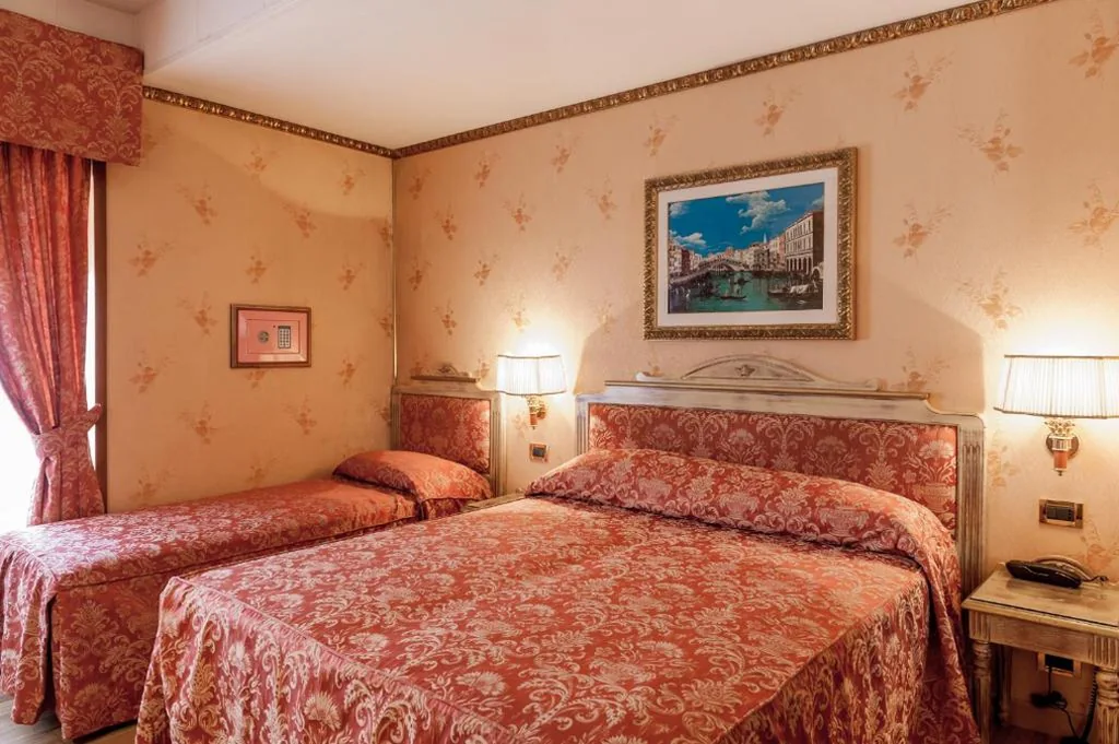 Camera Tripla — Hotel Venezia
