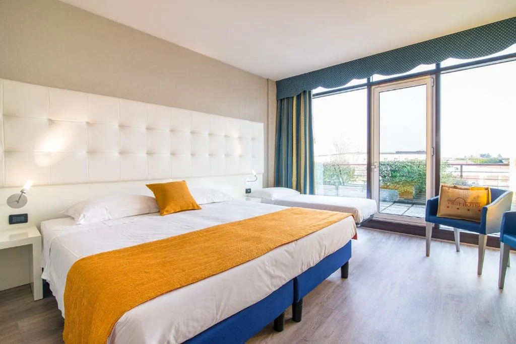Triple Room — Hotel Viest