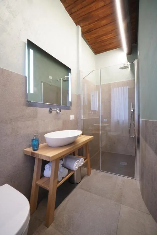 Luxury Triple Room — P 1779