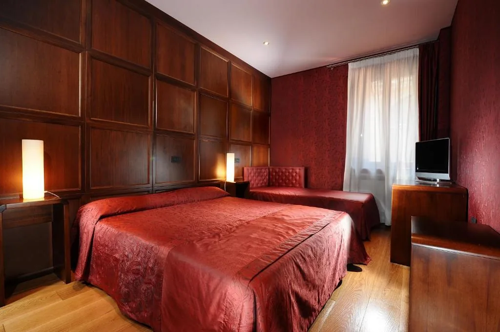 Standard Triple Room — Hotel Abbazia
