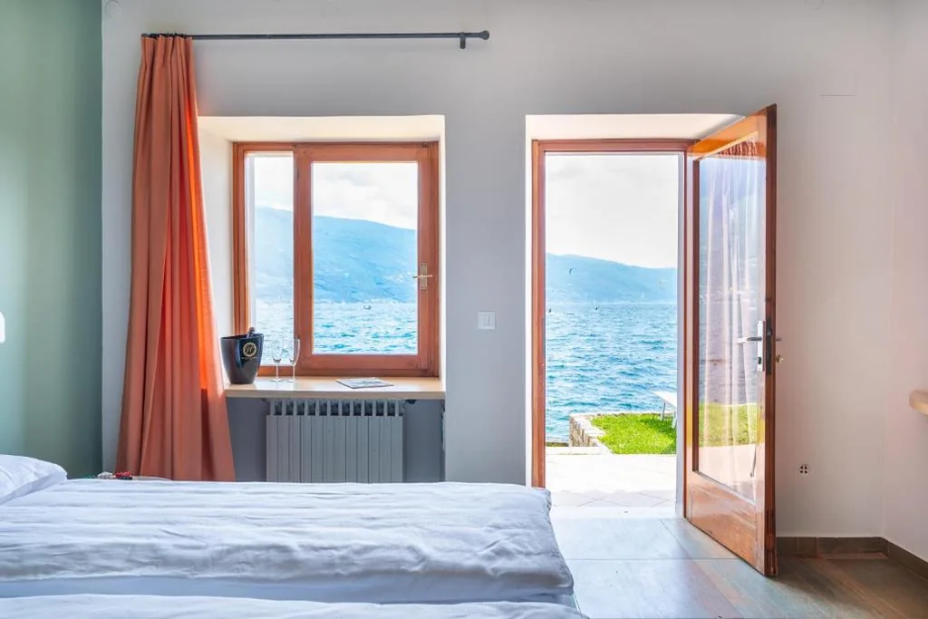 Standard Triple Room — Hotel Forbisicle