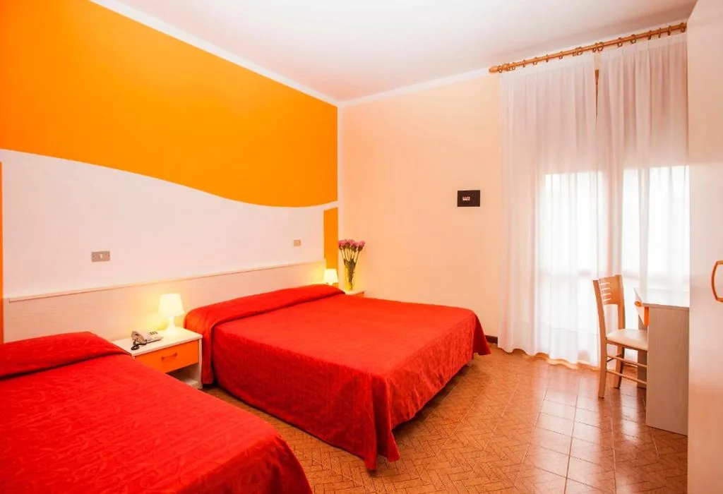Standard Triple Room — Hotel Nazionale
