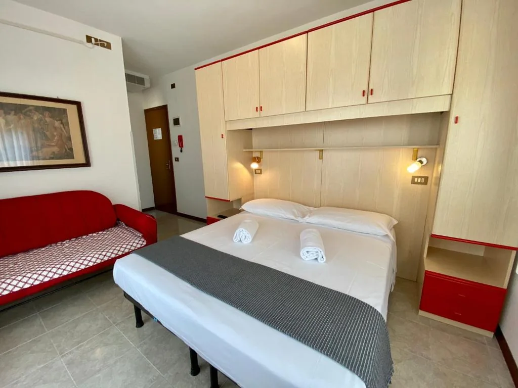 Standard Triple Room — Hotel Rosa Caorle