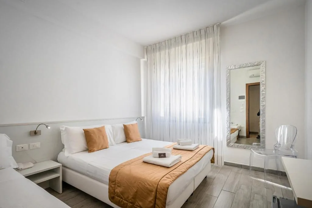 Standard Triple Room — Hotel Tre Rose